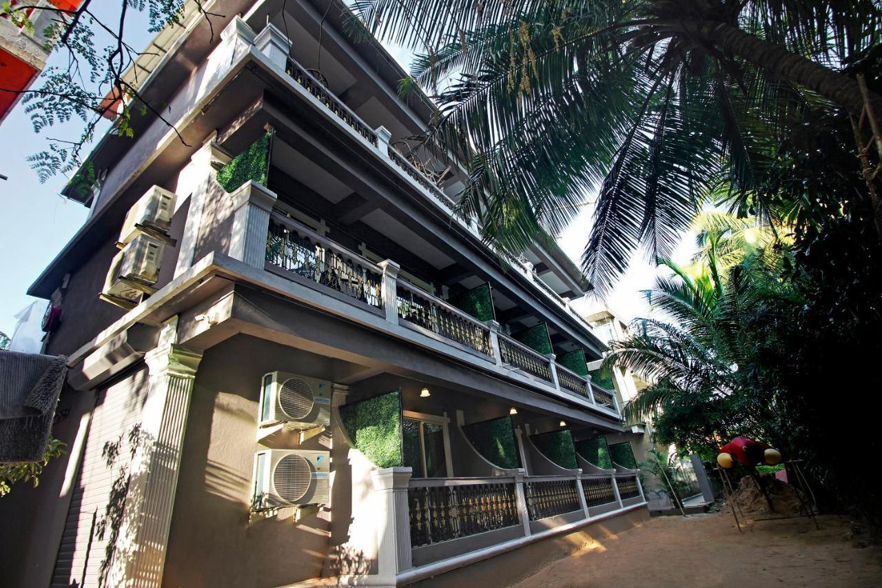 Capital O 64180 Adam'S Beach Resort Baga Exterior photo